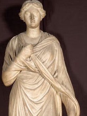 “Grande Ercolanese" type female statue