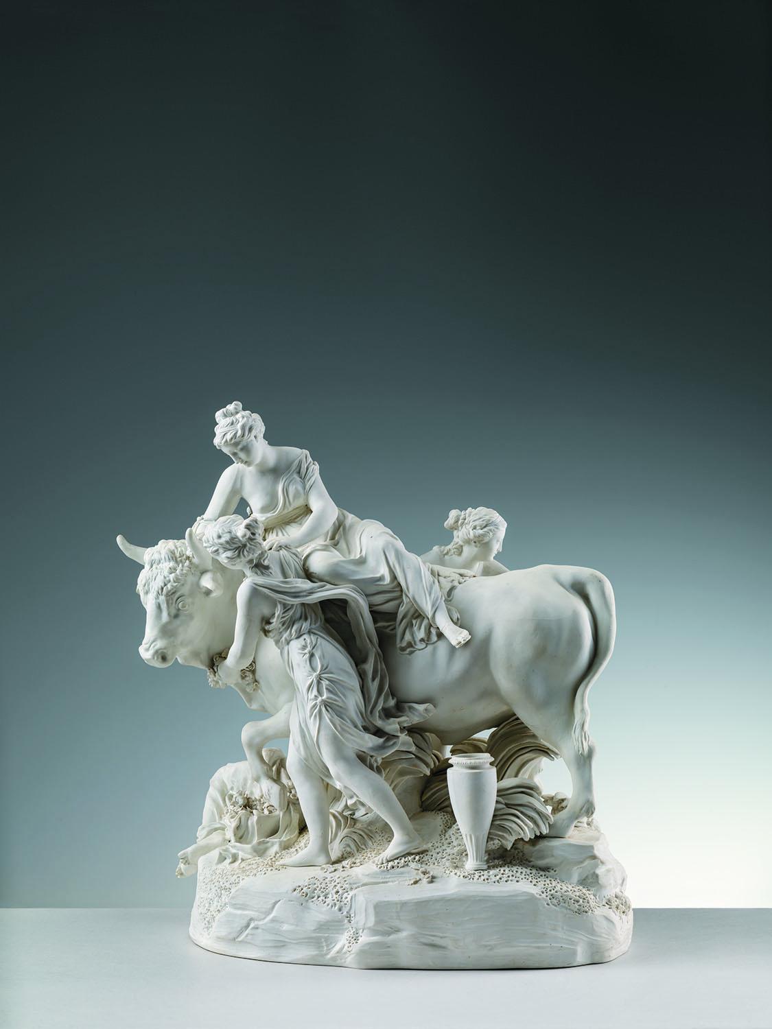 The Princes' Fragile Treasures. The Paths of Porcelain between Vienna and Florence