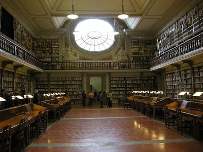 Summer closure for the Uffizi library