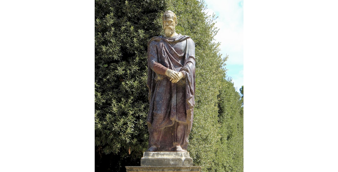 Statues of Dacian prisoners